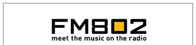 FM802